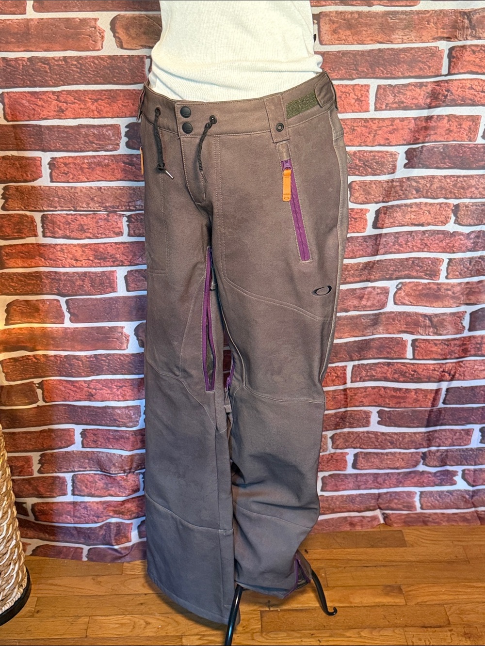 👖 Oakley FN Dry 15K BioZone Snow Pants – Olive Green / Purple – Sz M – NWOT / C